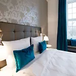 Hotel One 3*